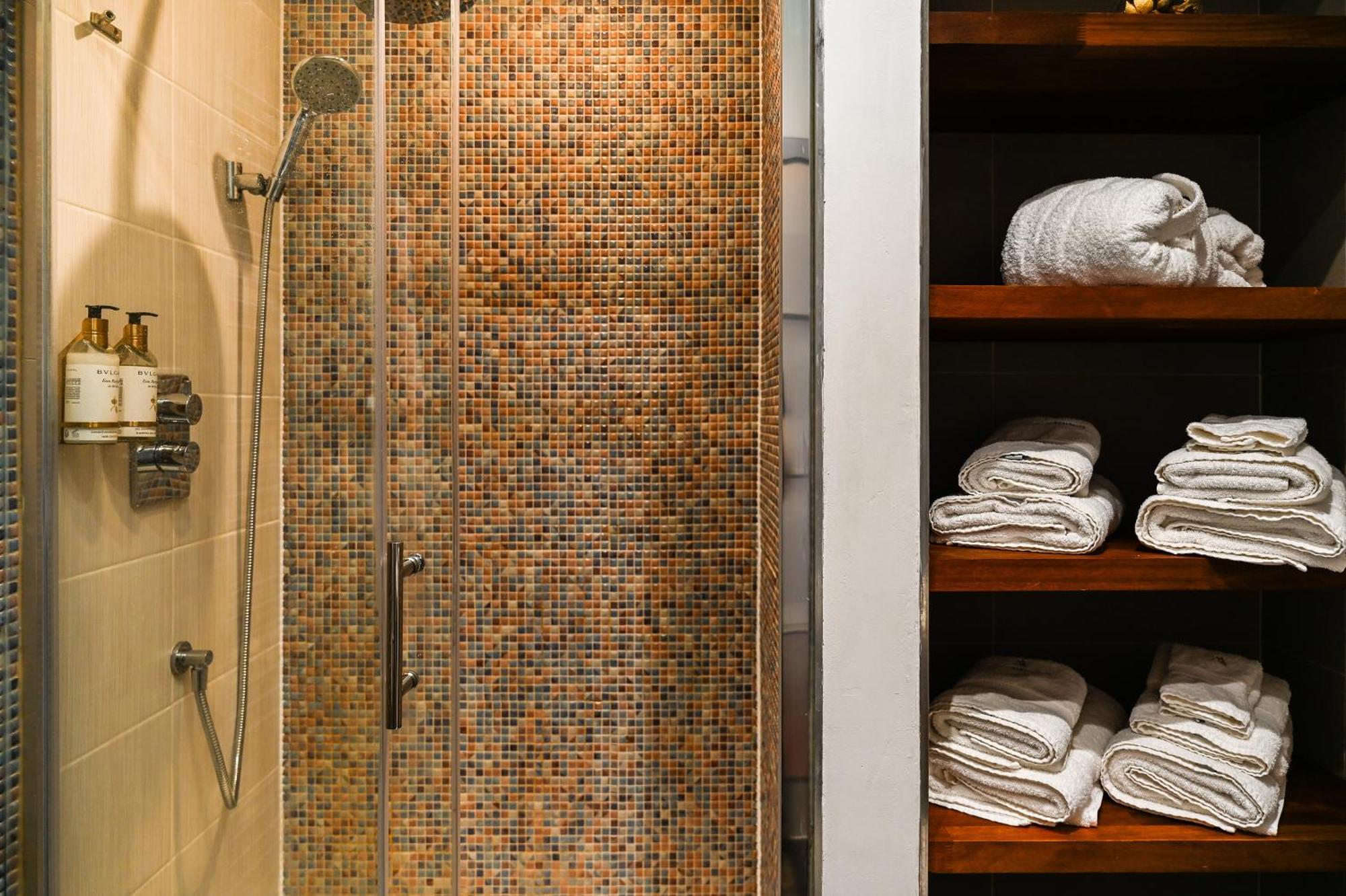 Avari Apartments - Hatton Collection ロンドン エクステリア 写真